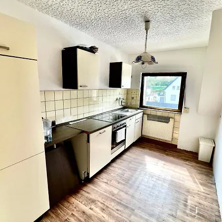 Gemuetliches Mit Grosser Terrasse Naehe Messe, Flughafen & Psd Dome