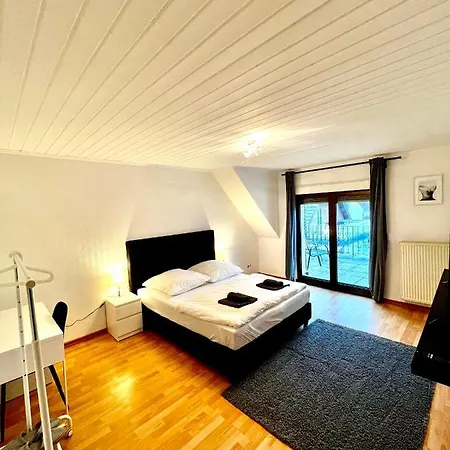 アパート Praktisches Im Grossen Haus Mit Garten *