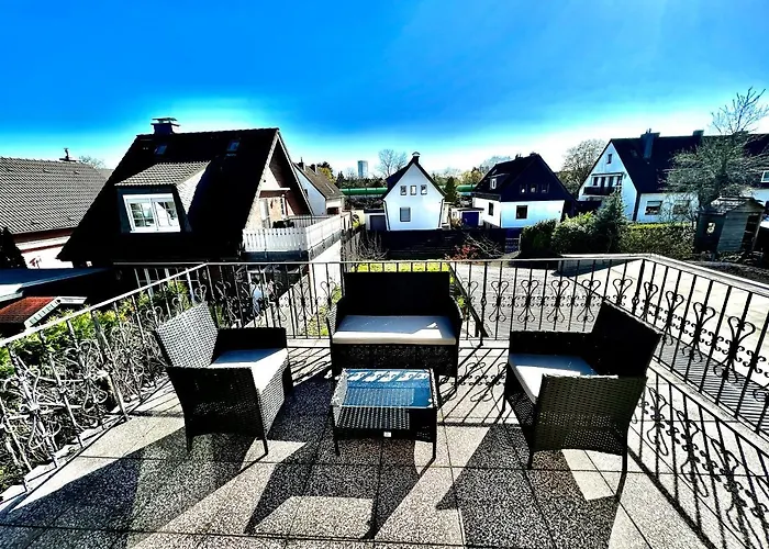 Apartamento Gemütliches Mit Großer Terrasse Nähe Messe, Flughafen&psd Dome *