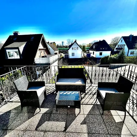 Apartman Gemuetliches Mit Grosser Terrasse Naehe Messe, Flughafen & Psd Dome *