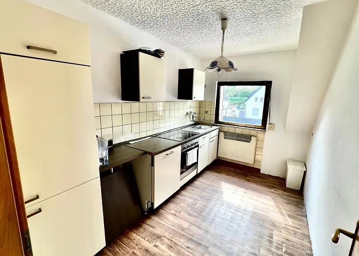 Gemuetliches Mit Grosser Terrasse Naehe Messe, Flughafen & Psd Dome